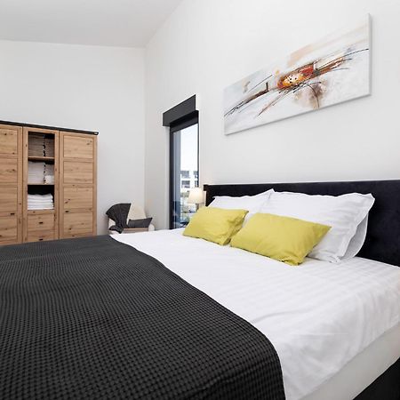 Luxury Villa Adria Apartments 克尔克 外观 照片