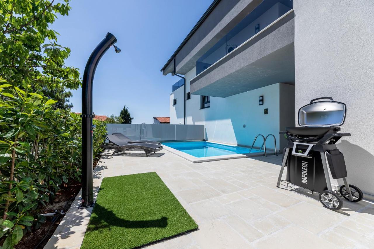 Luxury Villa Adria Apartments 克尔克 外观 照片
