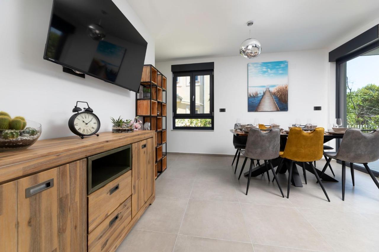 Luxury Villa Adria Apartments 克尔克 外观 照片