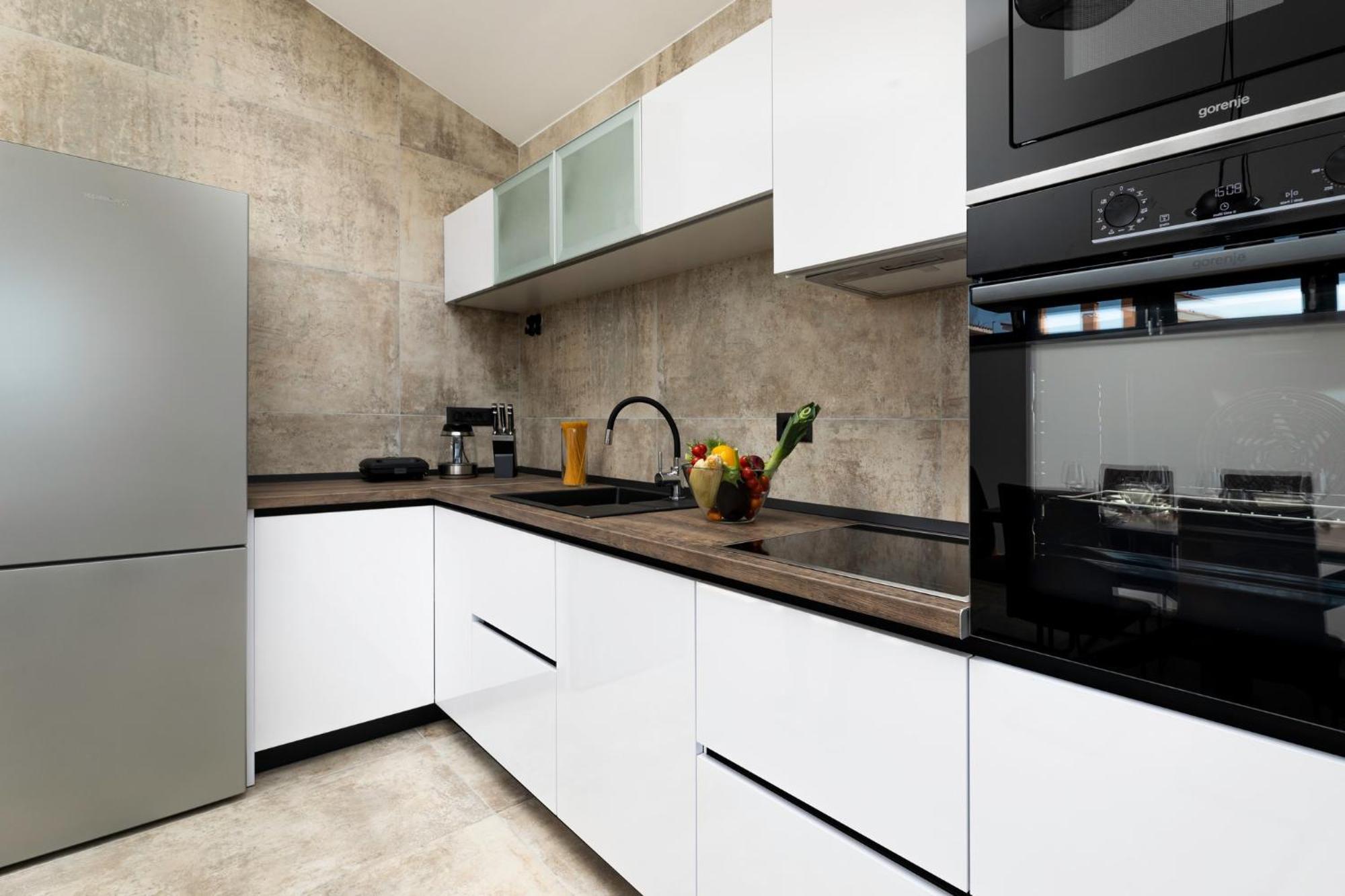 Luxury Villa Adria Apartments 克尔克 外观 照片