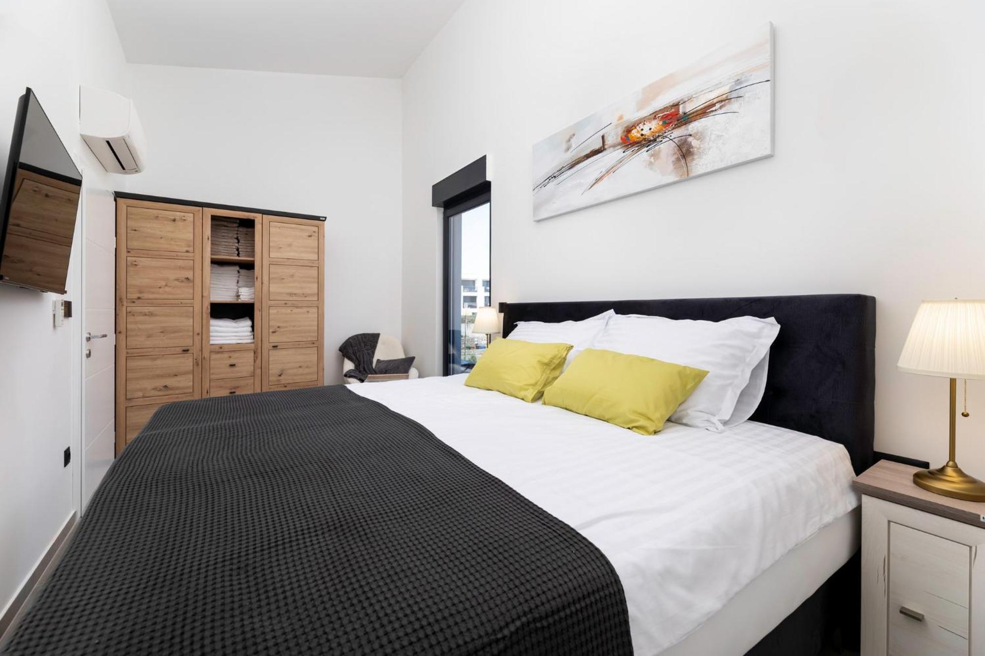 Luxury Villa Adria Apartments 克尔克 外观 照片